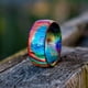 thumbnail image 5 of Un despliegue de colores de ensueño en la punta de tus dedos Los exquisitos anillos acrílicos personalizados con degradado de arco iris Una mezcla de naturaleza y moda, 5 of 8