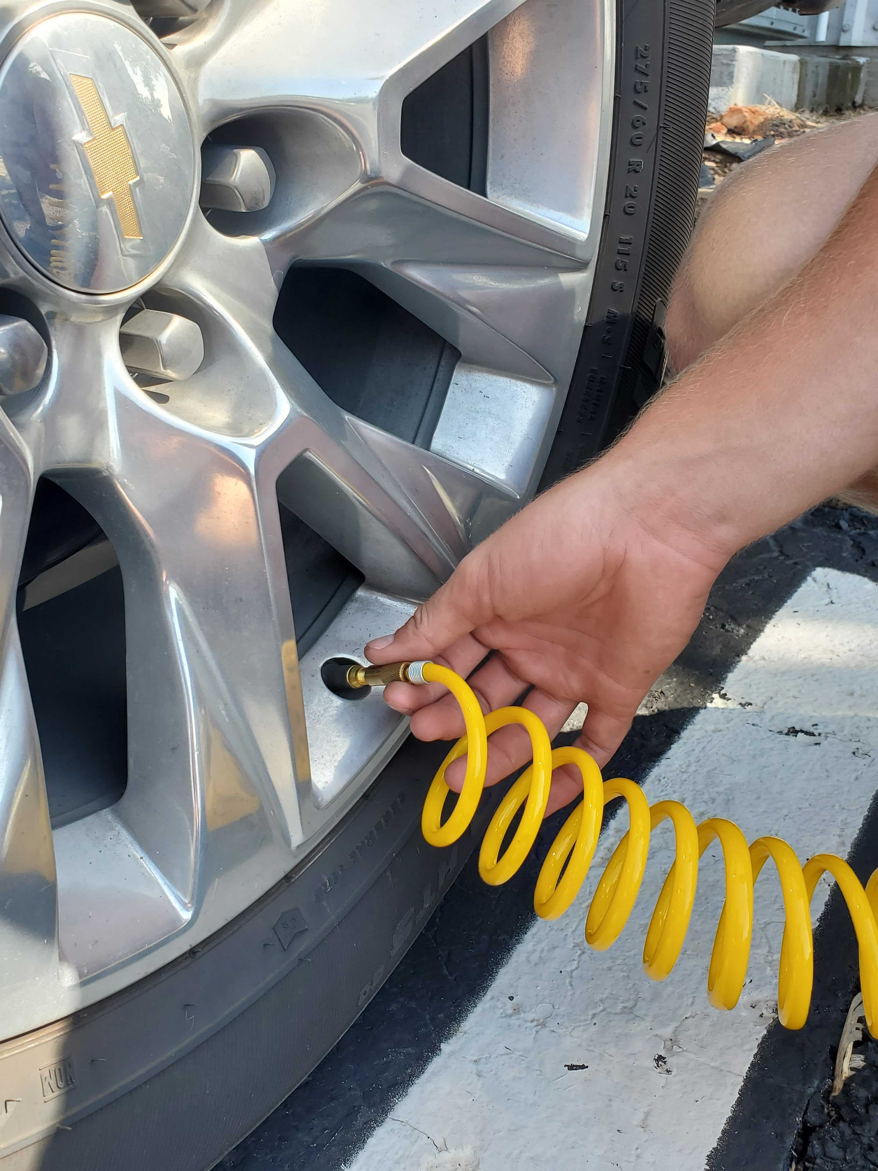 Stop & Go 12 volt Single Piston Tire Inflator