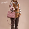 thumbnail image 2 of Bolso Wrangler Western con estampado de leopardo para mujer, 2 of 8