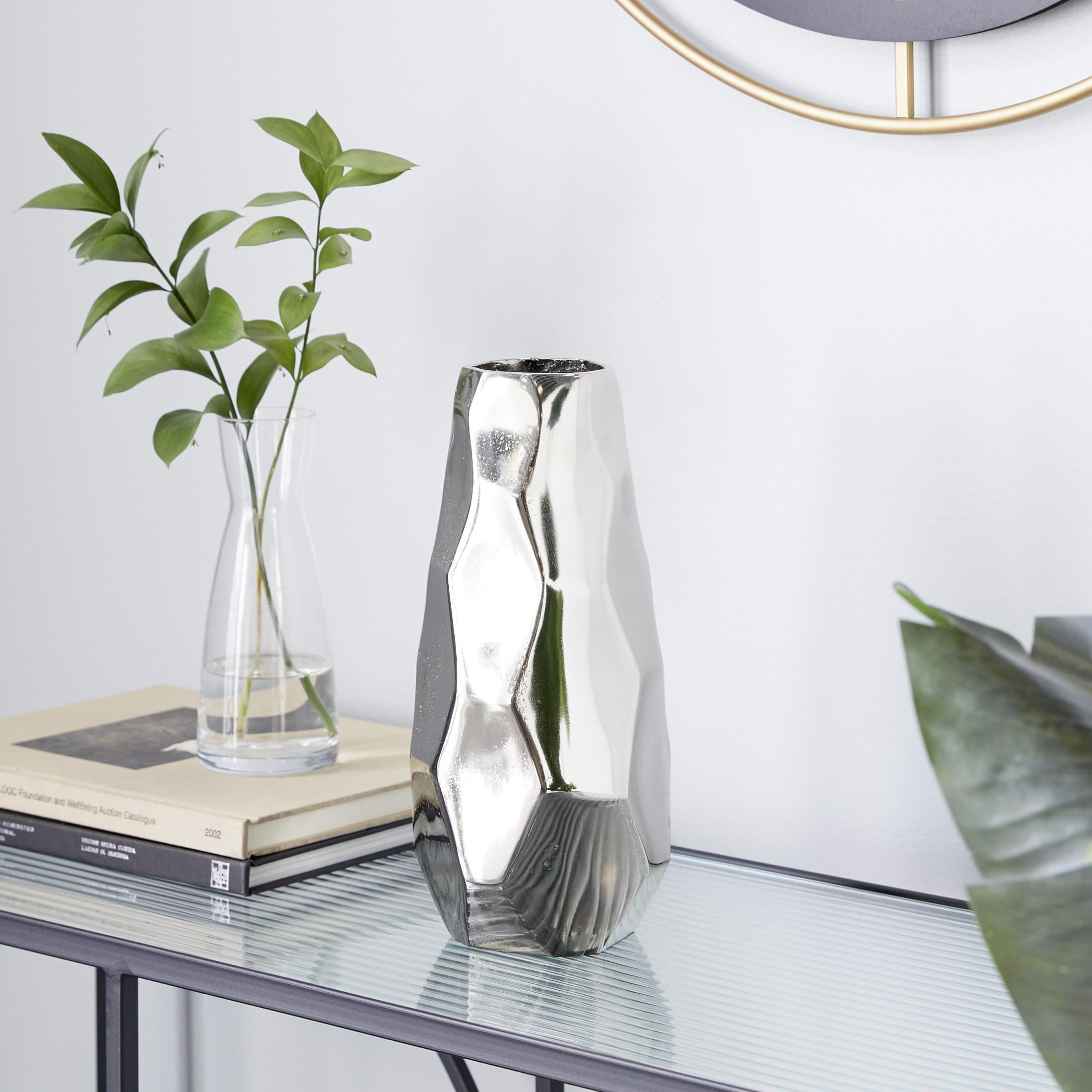 DecMode 12" Geometric Silver Aluminum Metal Vase