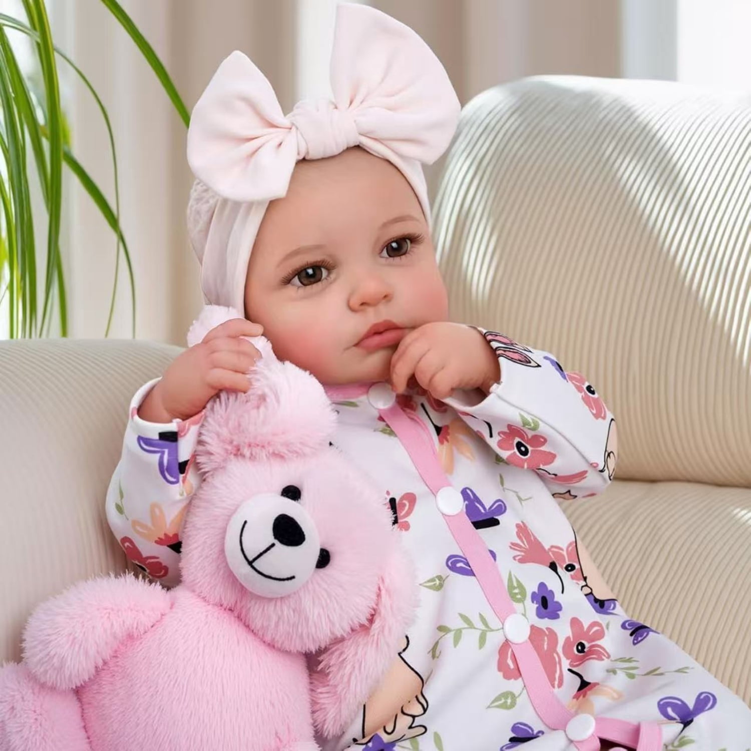 20 Inch Lifelike Reborn Baby Dolls Soft Cloth Body Handmade Real Life Dolls with Clothes Accessories for Kids Age 3+