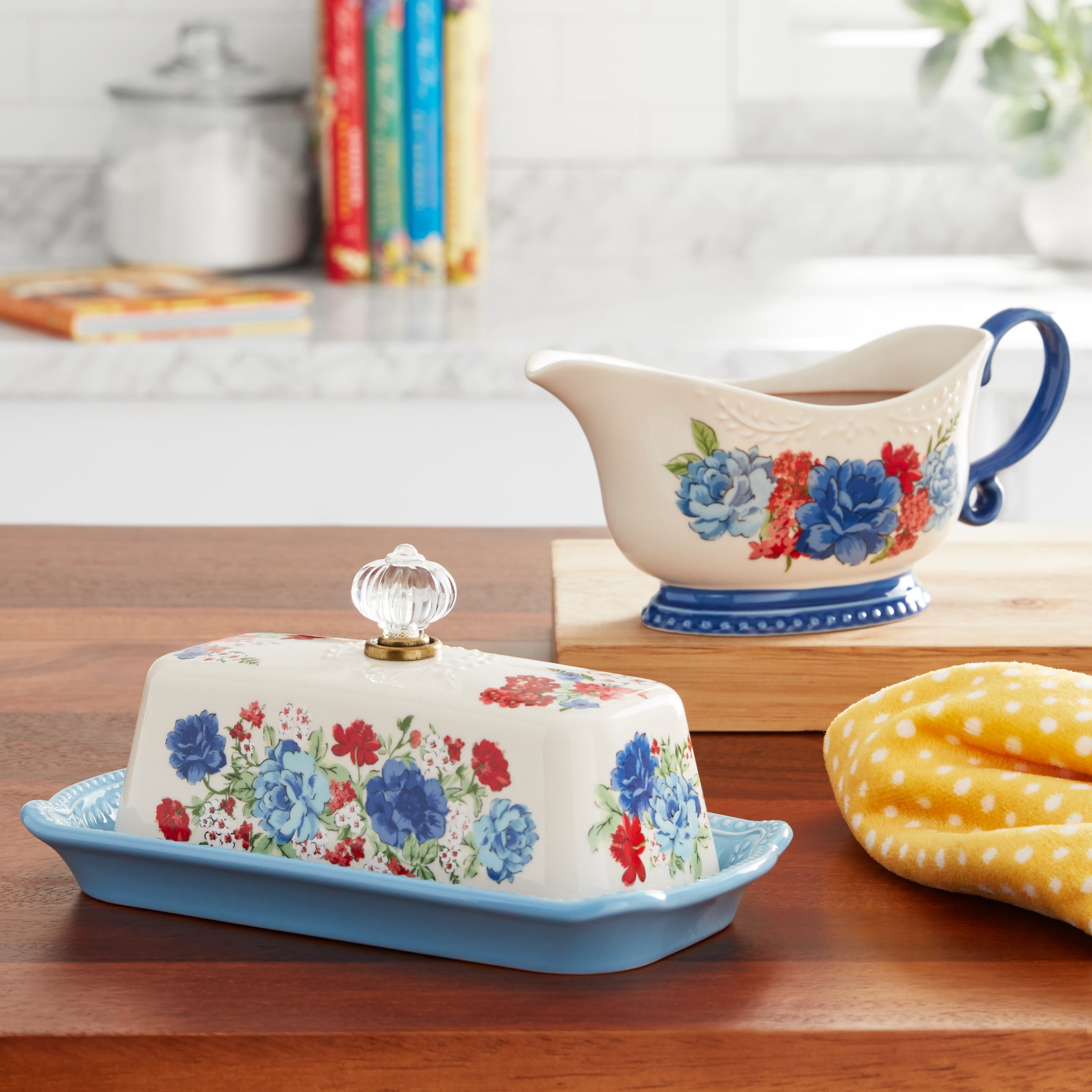The Pioneer Woman Vintage Floral Salt and Pepper and Butter Dish Set