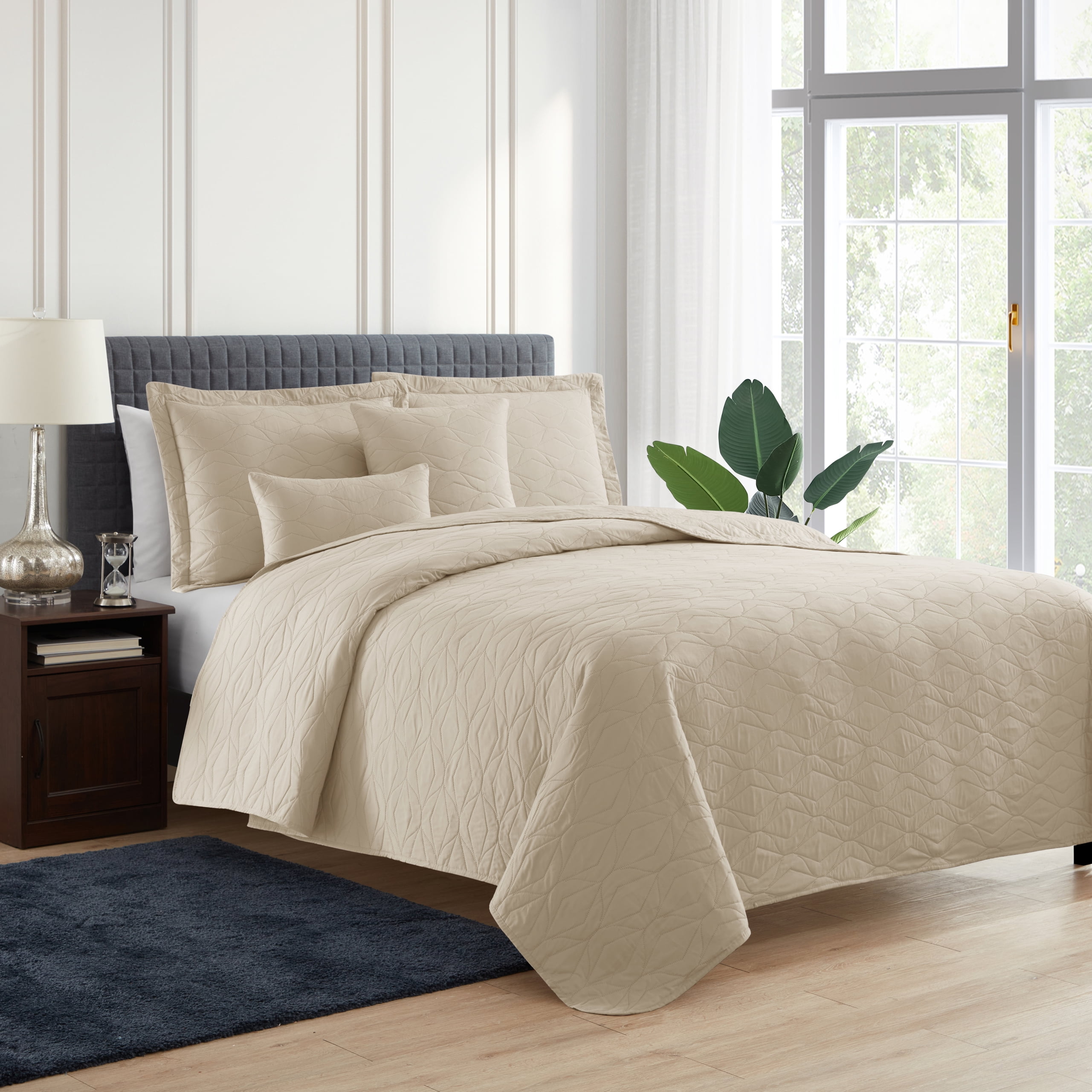 Nestl 5 Piece Quilt Set King with Pillow Shams and Euro Shams, Soft Microfiber Lightweight Bedspread Coverlet, Modern Style Ellipse Weave Bed Cover, Beige Cream