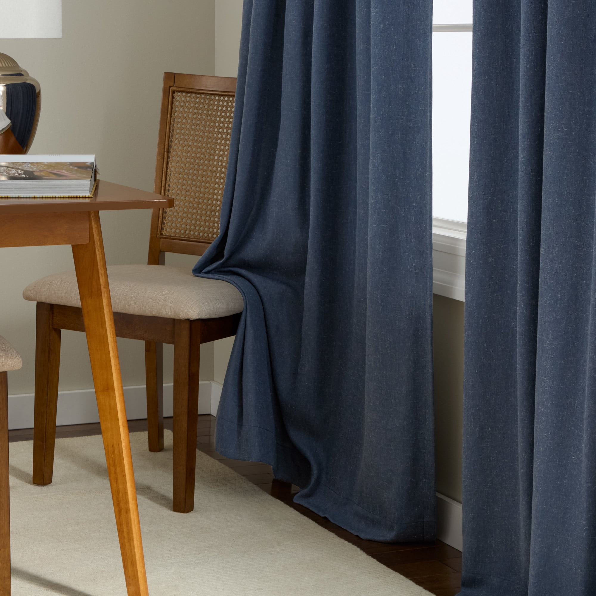 TOWN & COUNTRY LUXE Davos Solid Linen Texture Indoor Curtains, 100% Blackout with Energy Efficient Lining, Back Tab/Rod Pocket Top, 2-Pack Set, Navy Blue, 50"x108"