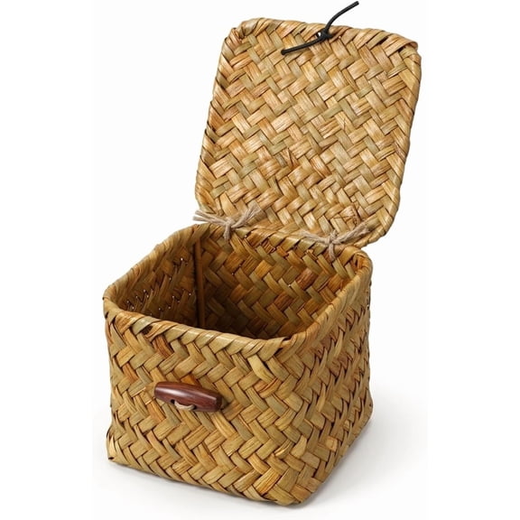 Mini Seagrass Basket, Small Wicker Basket with Lid Small Decorative Box Square Handwoven Storage Baskets for Shelf Key Decor Organizer (3.94 * 3.94 * 3.15inch)