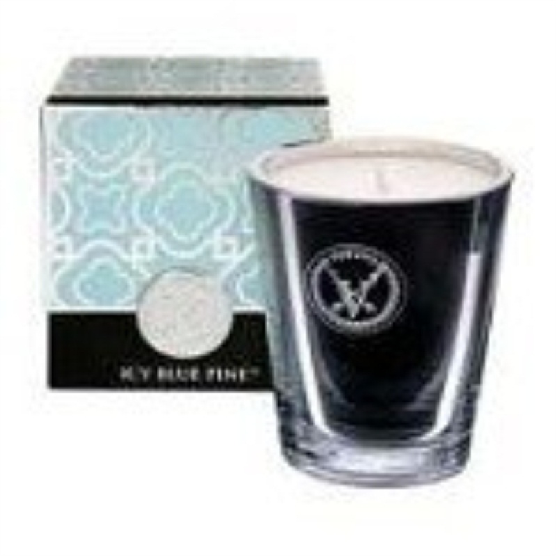 votivo icy blue pine holiday candle, 8.5 oz