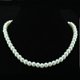 thumbnail image 3 of Collar corto de perlas de vidrio blanco de 8 mm para mujer, joyería de perlas de imitación, regalos de disfraces, 3 of 5