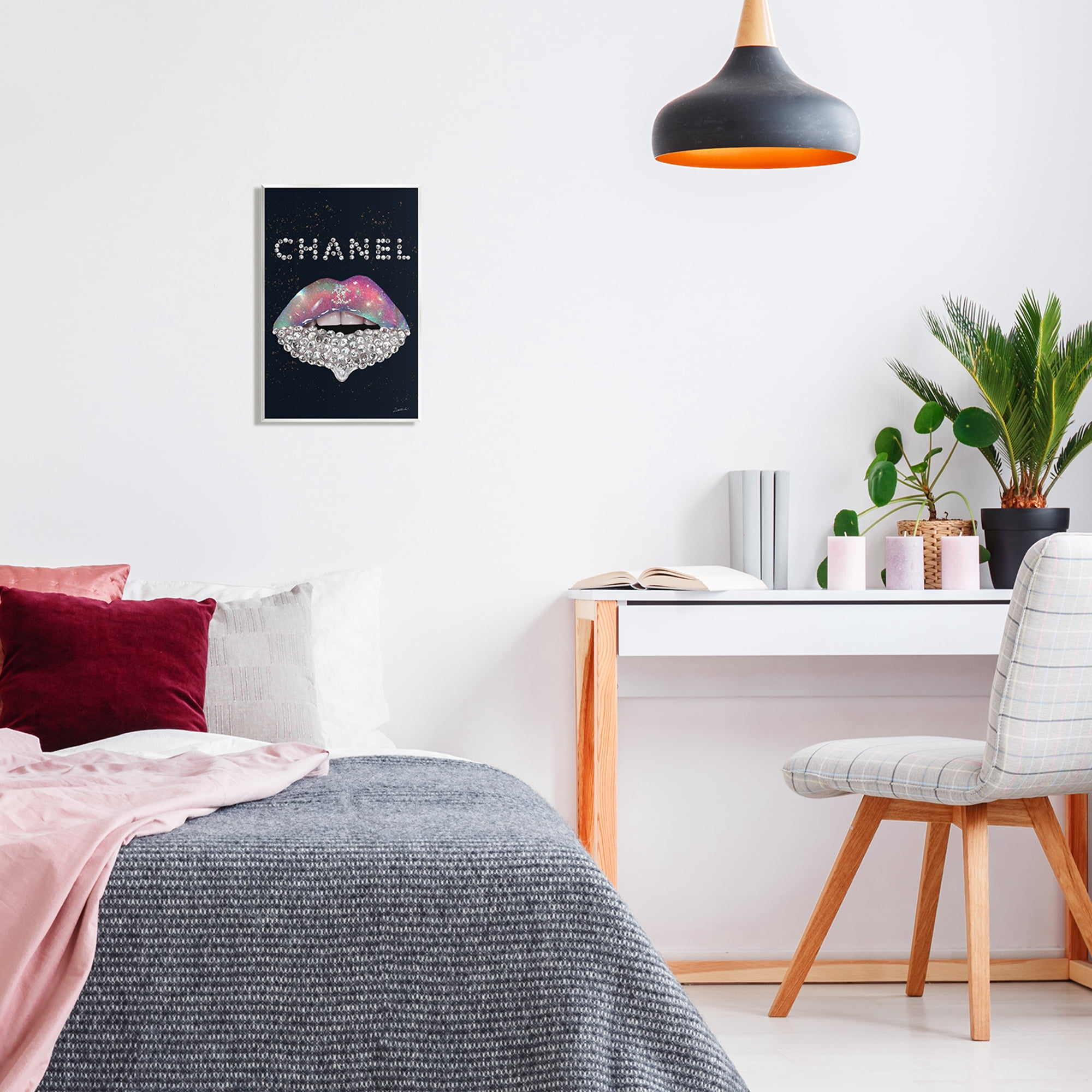 Stupell Industries Fashion Brand Glam Lips Beauty & Fashion Painting Unframed Art Print Wall Art, 10 x 15