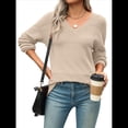 thumbnail image 2 of Suéter Informal de Larga con Cuello en V, Tejido Acanalado y Crochet Ligero para Mujer (Otoño 2025) Color Albaricoque Puro S, 2 of 7