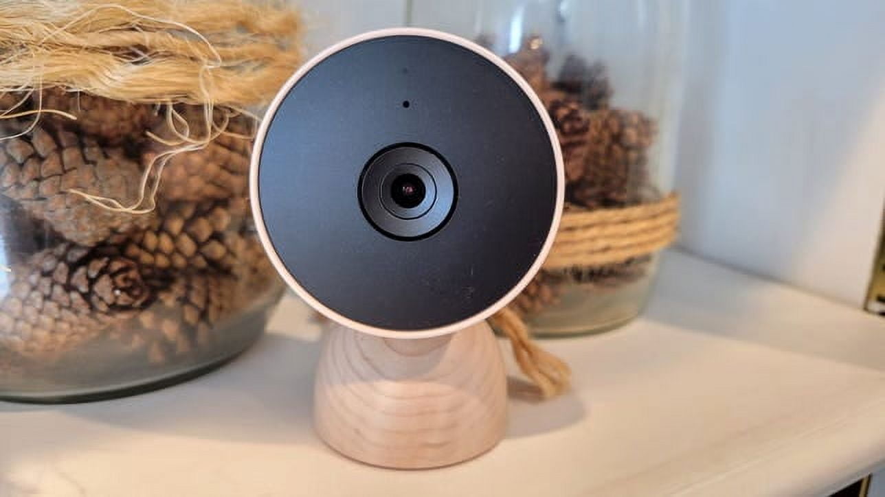Google Nest Cam (Indoor) (Wired), 2nd Generation (Sand w/maple wood base)