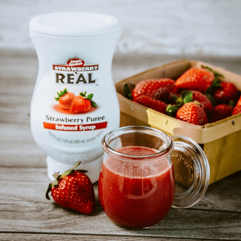 Real Syrups Reàl Infused Exotics Strawberries Syrup 16.9oz for