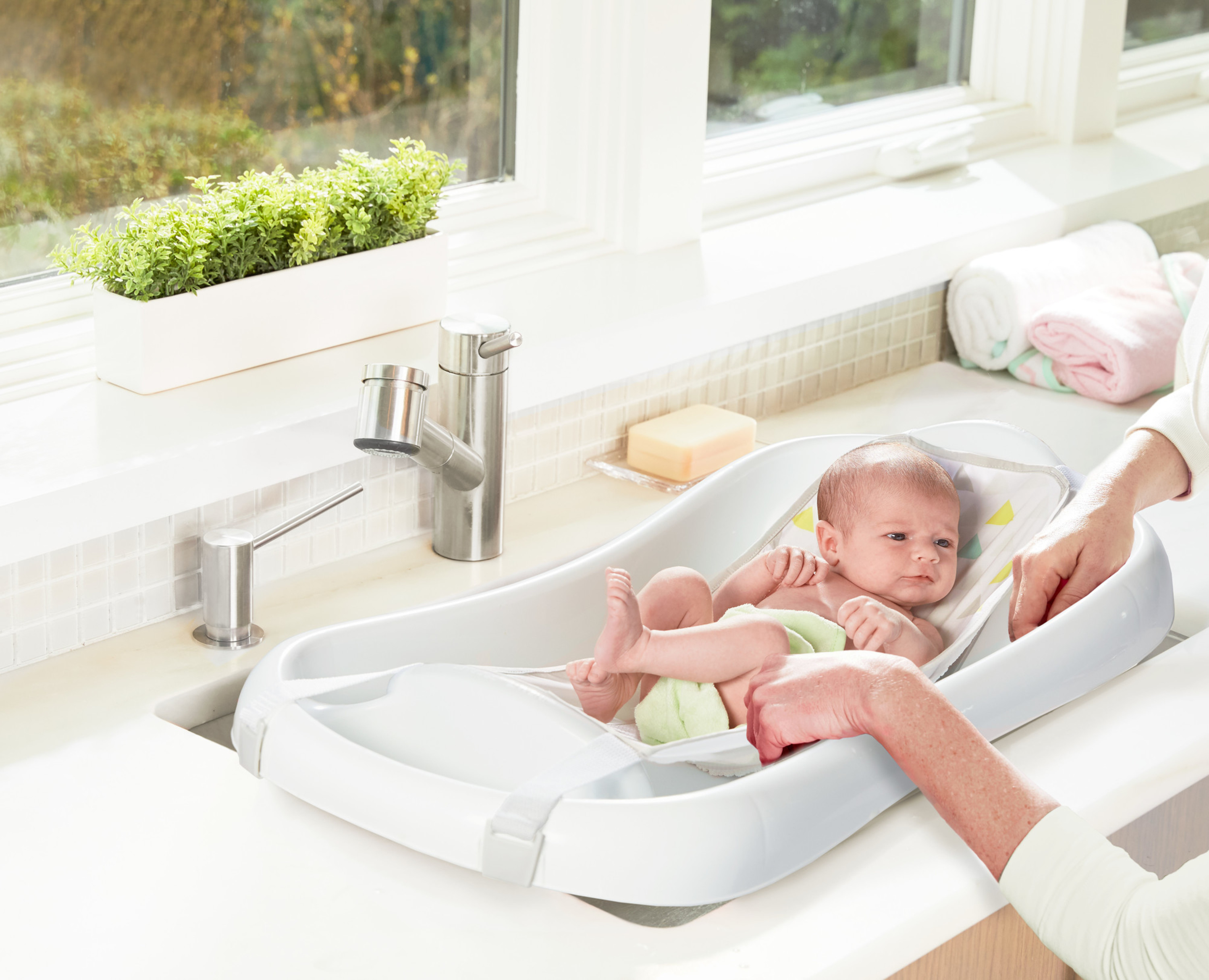 The First Years Sure Comfort Newborn to Toddler Tub, White - image 2 of 4