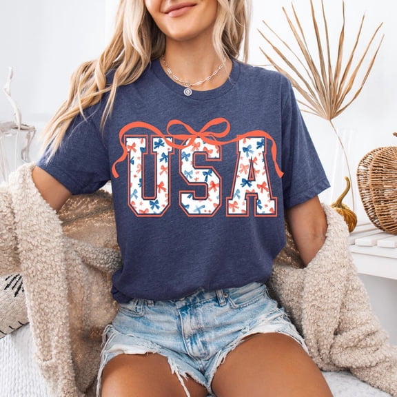 USA Retro Checker Floral Coquette T-shirt, Trendy 4th of July Shirt, Varsity USA Daisy Shirt, America vintage Shirt, Independence Day TH120641