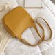 thumbnail image 4 of Bolsa de hombro de color sólido de cuero PU para niñas, cruzados de cadena grande para mujeres Tmvgtek Para Estrenar, 4 of 9
