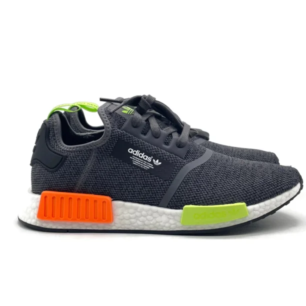 Ad-id-as NMD R1 Men’s Size 6 | Womens 7 Casual Running Shoe Gray Athletic Sneaker