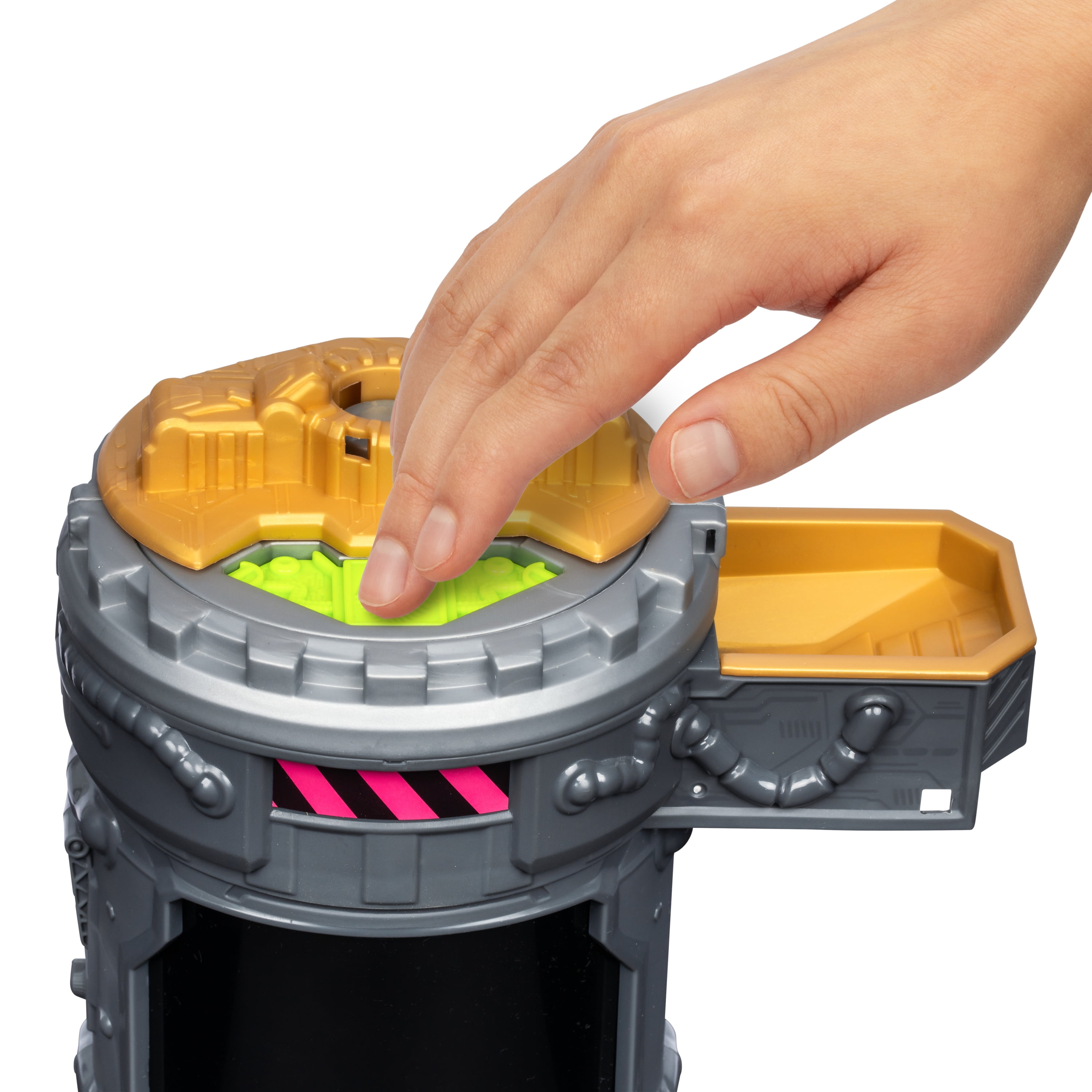 MrBeast Lab Release the Golden Panther, Mutate the Ultimate Beast With MrBeast Lab , Ages 5+