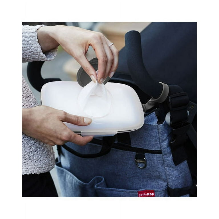 Skip Hop Grab & Go Snug Seal Wipes Case, Grey photo 4