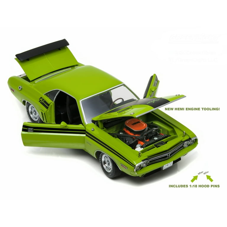 1971 Dodge Challenger HEMI R/T Green Go 1/18 Diecast Model