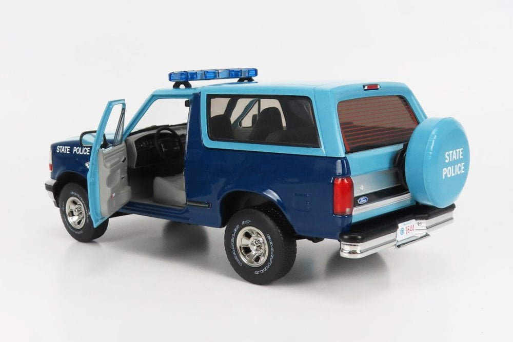 Massachusetts State Police 1996 Ford Bronco XLT - Greenlight 19120 - 1/18 Scale Diecast Car