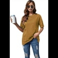 thumbnail image 2 of Camiseta Básica de Corta con Cuello en V en Amarillo S, 2 of 5