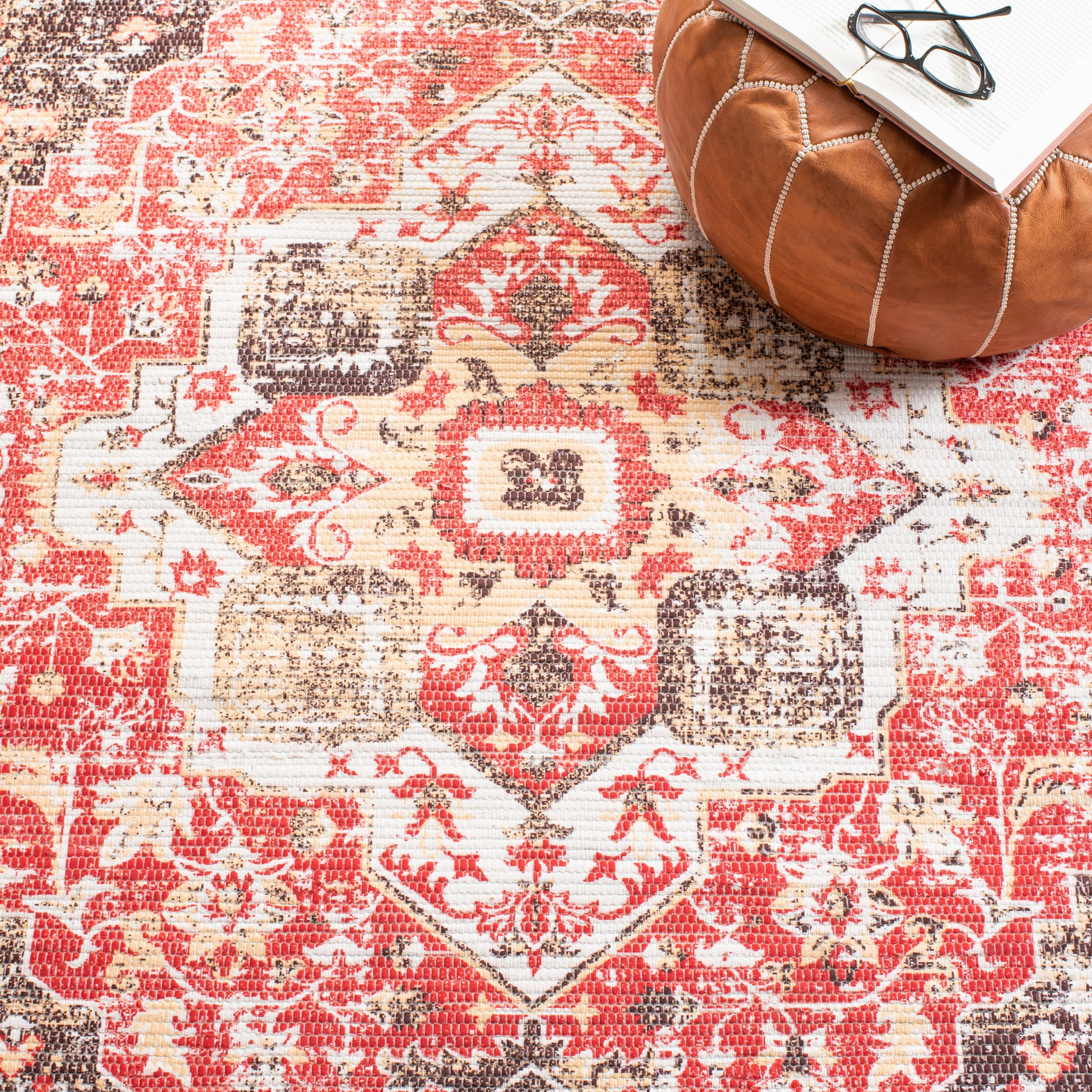 SAFAVIEH Saffron Ekaterina Floral Bordered Runner Rug, Ivory/Red, 2'3" x 8'