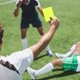 thumbnail image 2 of KAKOWELY 1 juego de tarjetas de árbitro de fútbol duraderas rojas y amarillas con un práctico cuaderno y lápiz para todos los niveles de juego y diversos escenarios deportivos., 2 of 5