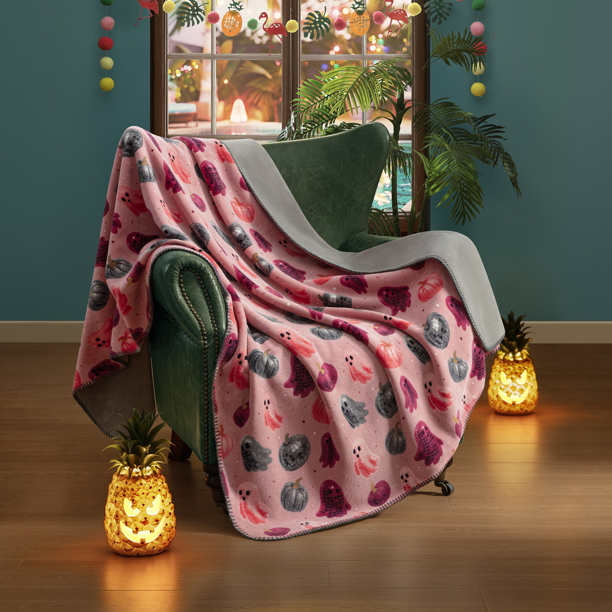 Boo-tique Halloween Throw Blanket, Reversible Soft Blanket,Ghost Party, Pink, 50" x 72"