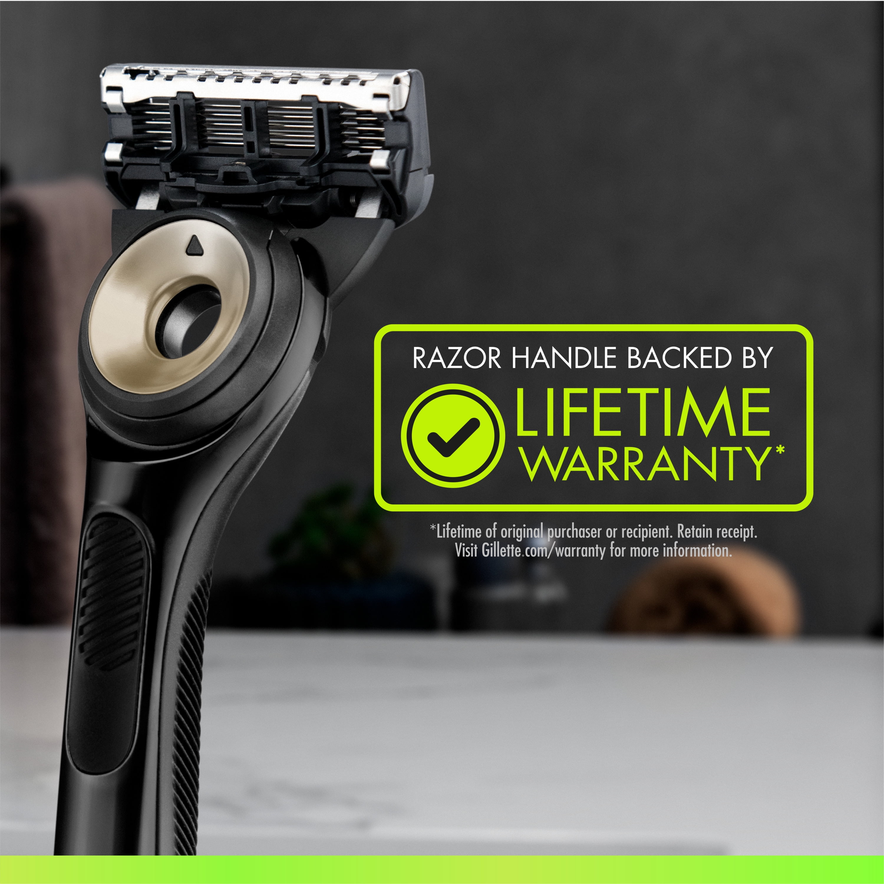 Gillette Labs Black & Gold Editionジレットラボ Gillette Labs Men's Razor with Exfoliating Bar Black And
