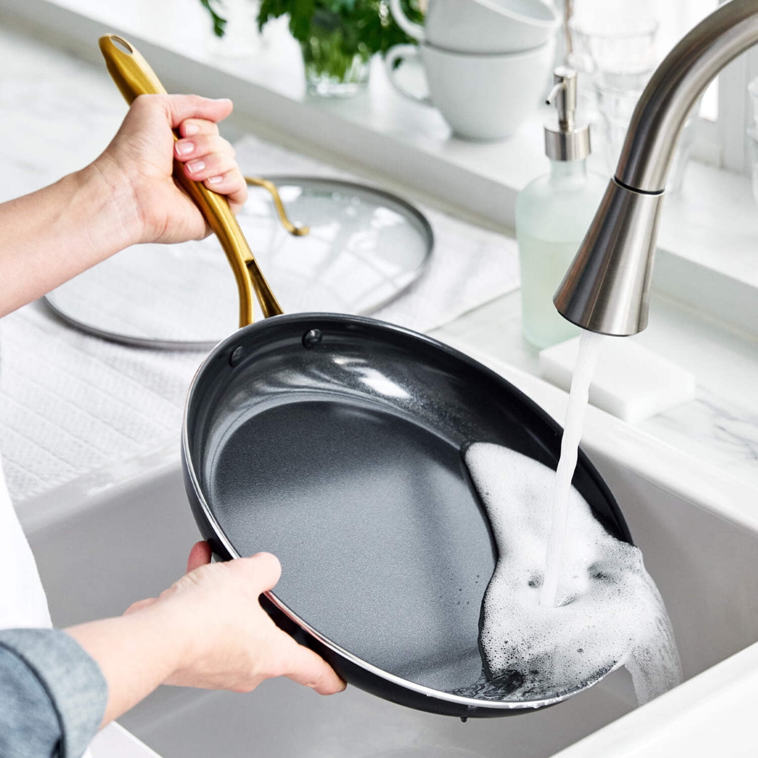GreenPan Studio Ceramic Nonstick 12" Frying Pan with Lid