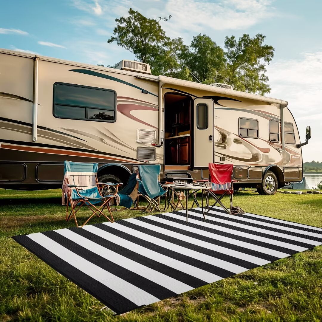 STRICKLANDHOME Outdoor Rug 5 x 8 ft, Reversible Plastic Straw Rug for Patio, Waterproof Large Outdoor Carpet for RV, Patio, Camping, Backyard, Deck, Picnic, Beach, Black & White