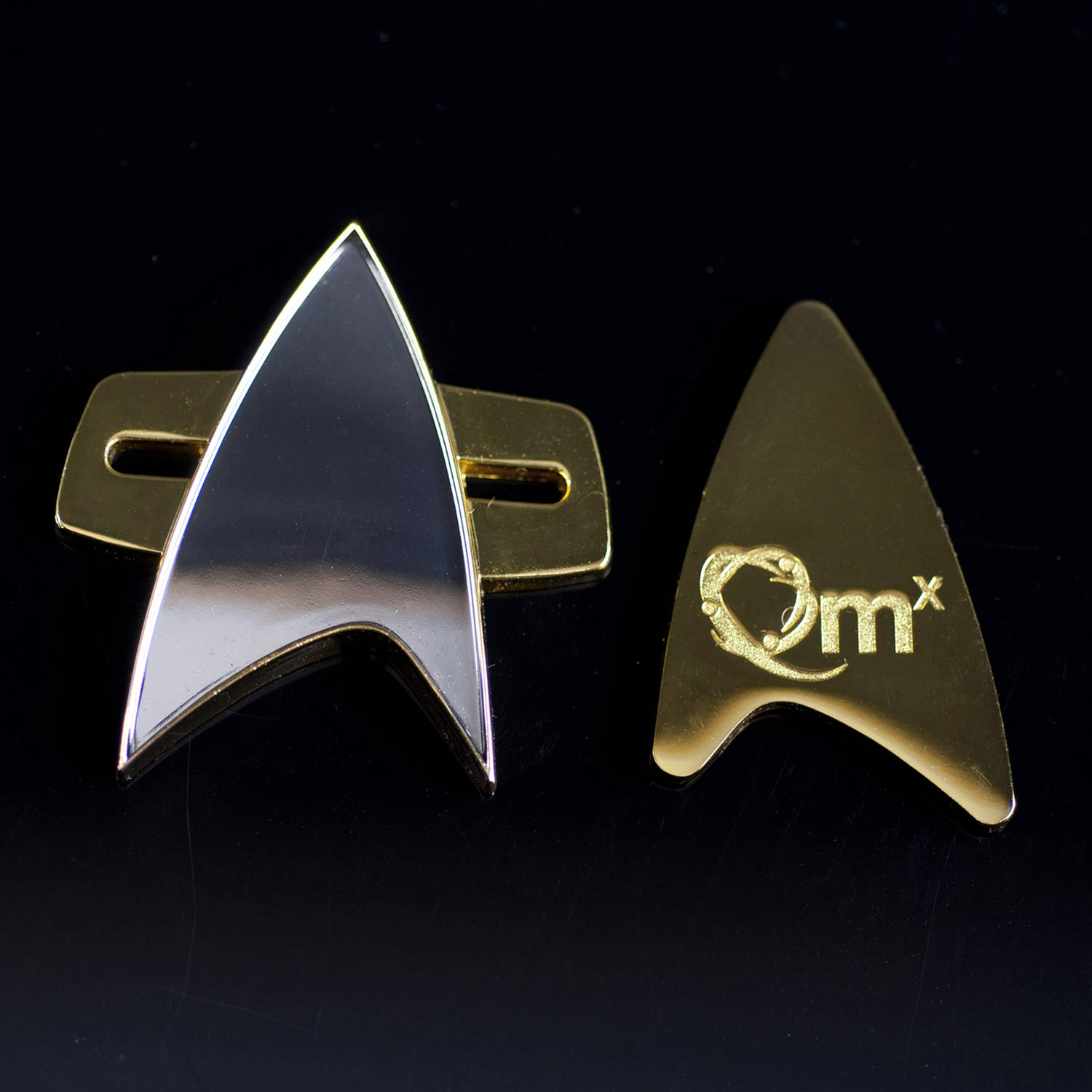 Quantum Mechanix QMX-00691-C Star Trek Voyager Communication Badge Replica 
