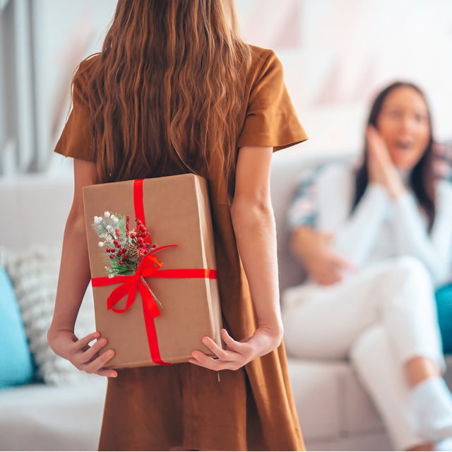 onlyliua para El Hogar Ramitas y Hojas Navideñas Doradas y Rojas, Corona de Navidad de Frutos Rojos, Accesorios Decorativos de Ratán para Hacer Uno Mismo