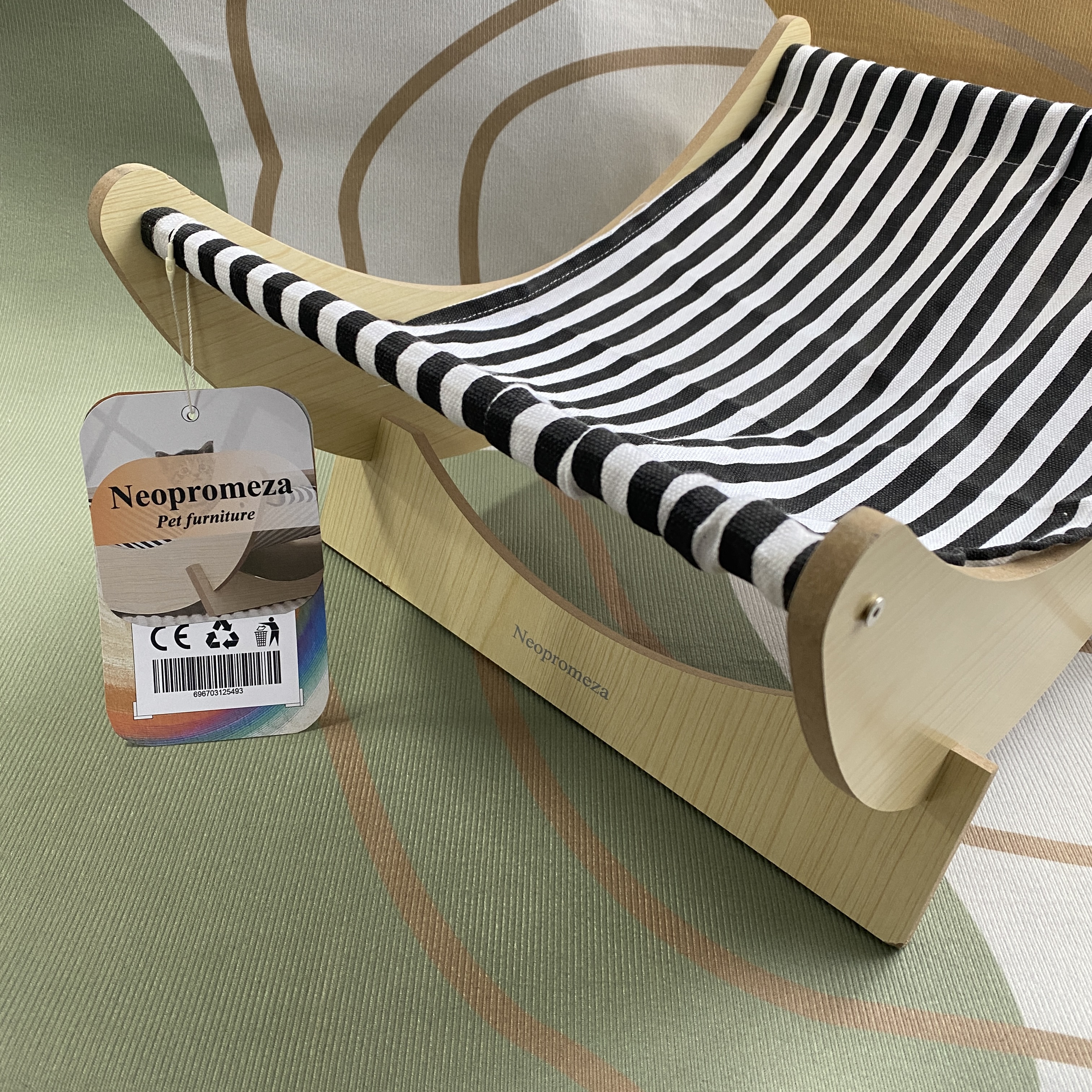 Neopromeza Pet furniture wooden adjustable cat hammock and dog bed are suitable for all seasons