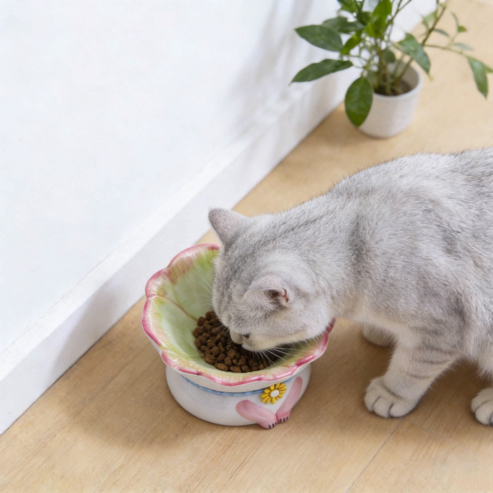 FTsdfkl Tilted Cat Bowl 15Â° - Ceramic Elevated Pet Food Dish, Elevated Floral Pattern,Non- Base for Cats/Dogs,Shallow Design,Anti Vomiting & Protect Pet's Spine