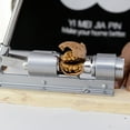 thumbnail image 4 of Prensa manual Metal mecánico Triturador de tuercas Cascanueces Mango de madera Tiempo, 4 of 6