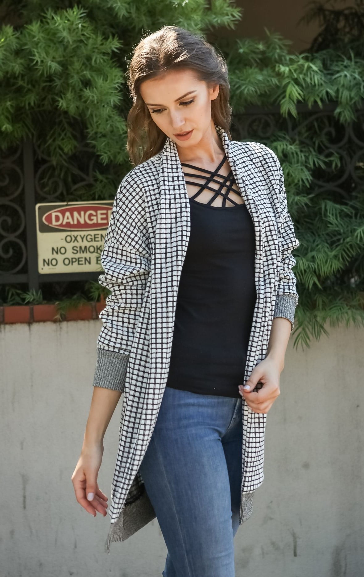 Women checker pattern Sweater knit open front cardigan