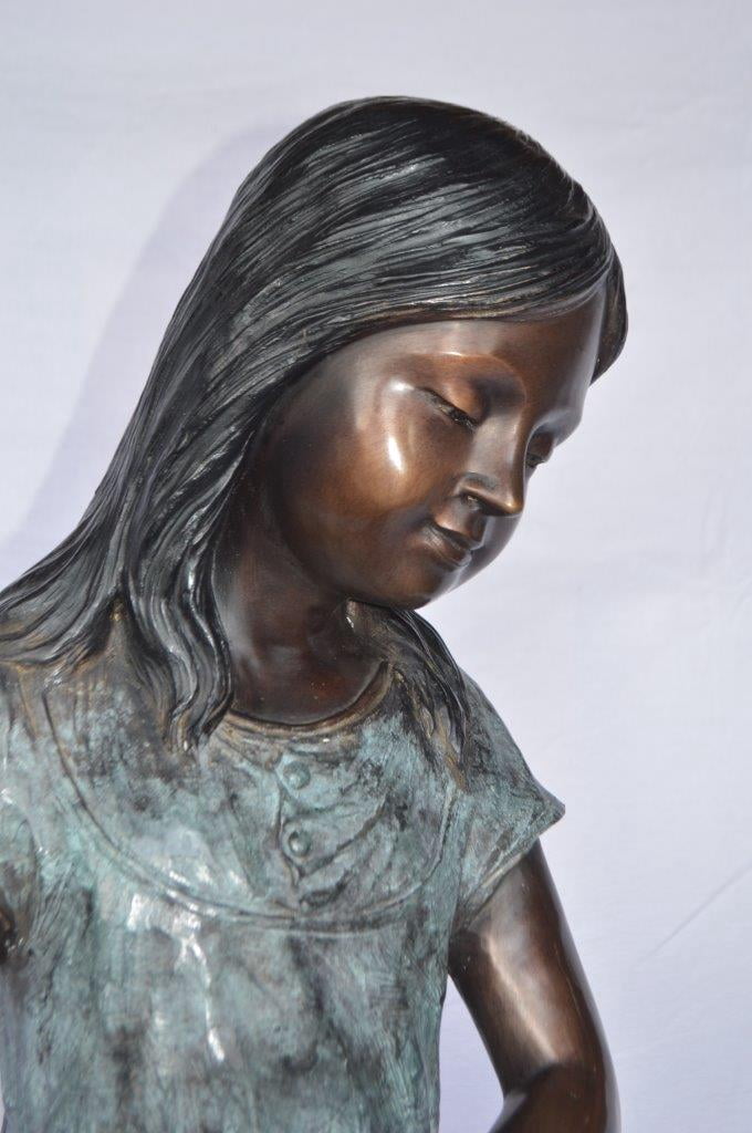 Nifao Girl Gardening Outdoor Fountain Statue, Bronze Garden Water Feature Sculpture for Patio & Garden – Outdoor Garden Decor Sculpture, 27"L x 14"W x 41"H