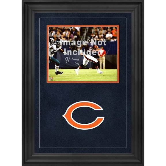 Chicago Bears Deluxe 8" x 10" Horizontal Photograph Frame with Team Logo