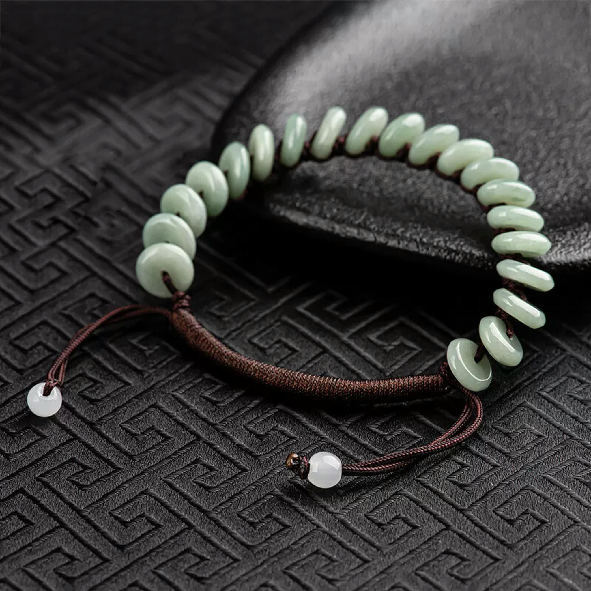 HOOUN A-Grade Jade Safety Buckle Handwoven Bracelet for Men and Women's Safe Gift