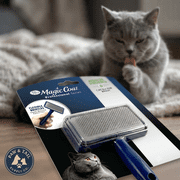 Four Paws Magic Coat Gentle Slicker Wire Cat Brush for Medium or Long Coats