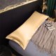 thumbnail image 4 of Funda de almohada larga de satén impermeable | Capa protectora repelente de líquidos | Tejido suave y transpirable para dormir | Ideal para el hogar y el descanso en el dormitorio, 4 of 6