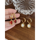 thumbnail image 2 of Pendientes con diseño de nicho alto y aguja de hongo blanco S925 con colgante de concha de mariposa blanca y ágata roja ovalada retro, accesorio versátil, 2 of 6