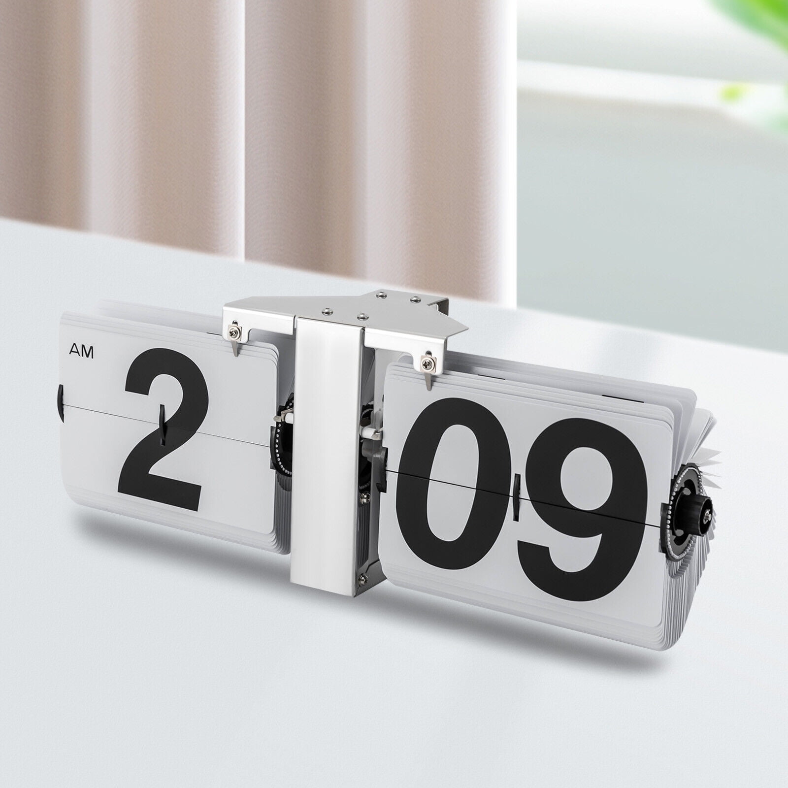 Retro Style Flip Clock Battery Powered Digital Display for Home