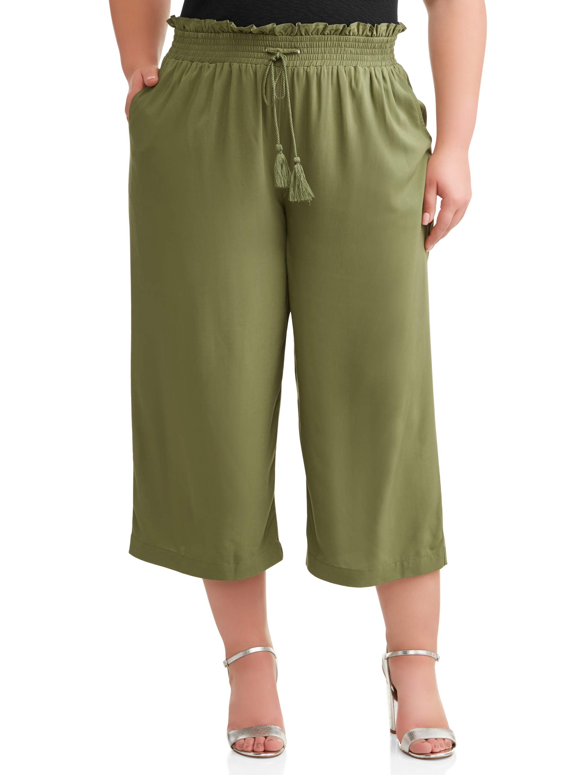 Terra & Sky Women's Plus Size Solid Wide Leg Cropped Pant - Walmart.com