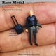 thumbnail image 2 of 1:64 modelo de resina pequeña hombre de negocios Mini personaje miniatura Micro paisaje Diorama pintado maleta Maleta Camisa Negra Hugo Figura de personas de modelos en miniatura, 2 of 5