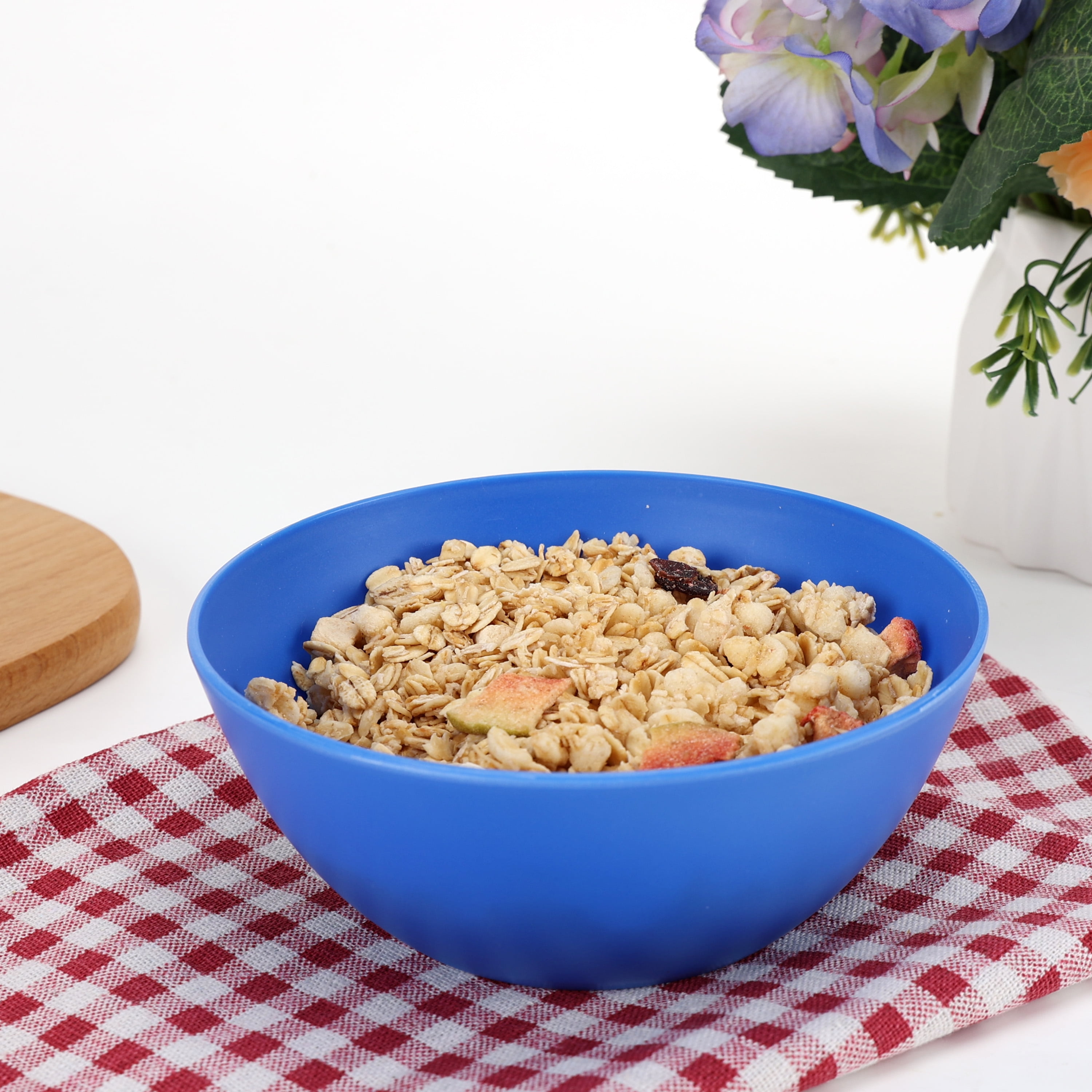 Your Zone 19-Ounce Plastic Blue Bowl, Single Piece