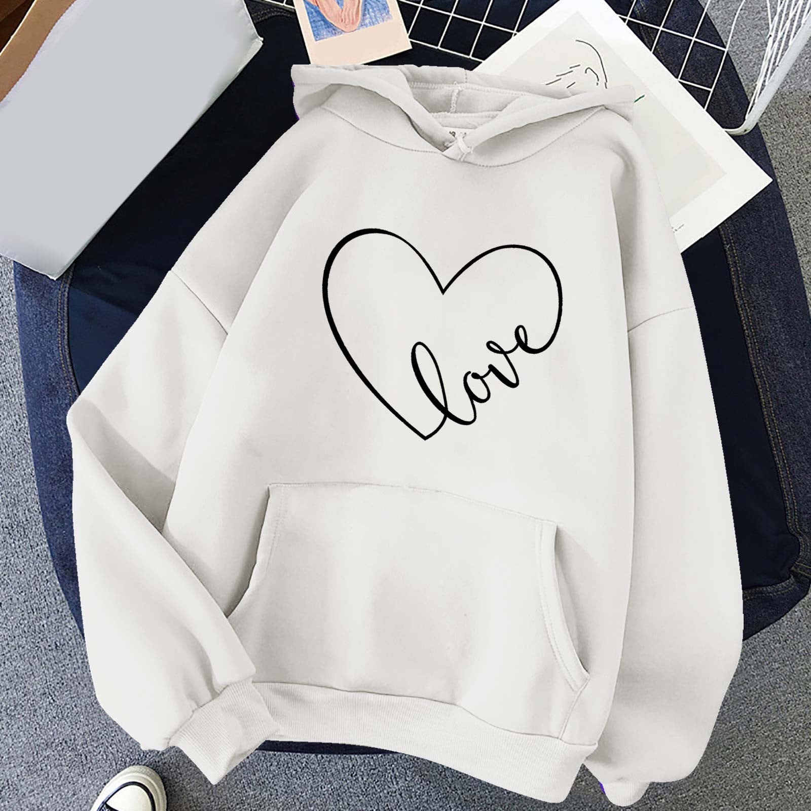 EGNMCR Womens Pullover Hoodie Sweatshirts Casual Long Sleeve Tunic Tops  with Pocket Valentine's Day Heart Print Oversized Hoodies
