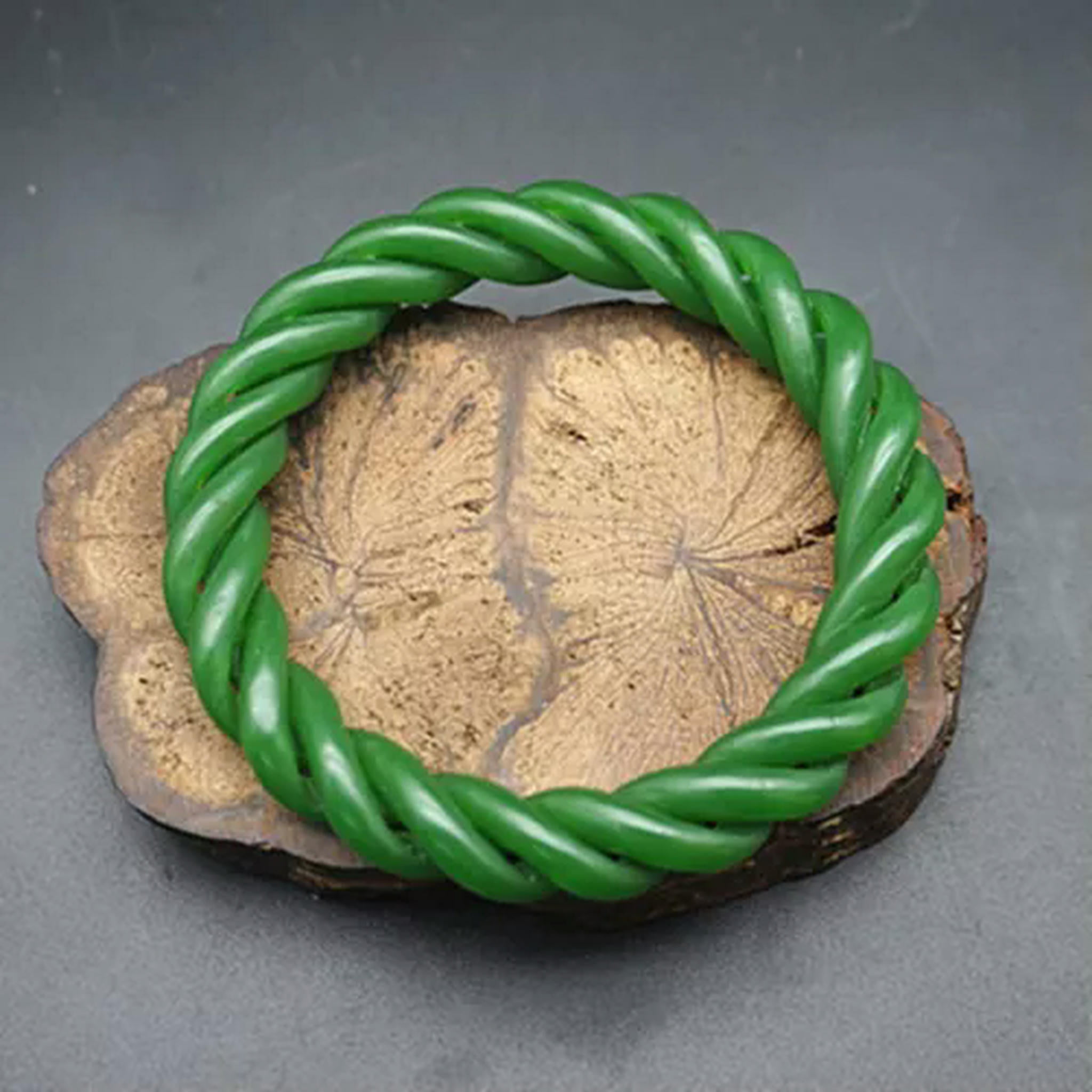 HOOUN Natural Green Jade Jasper Bangle Women Lucky Spiral Twist Bracelet