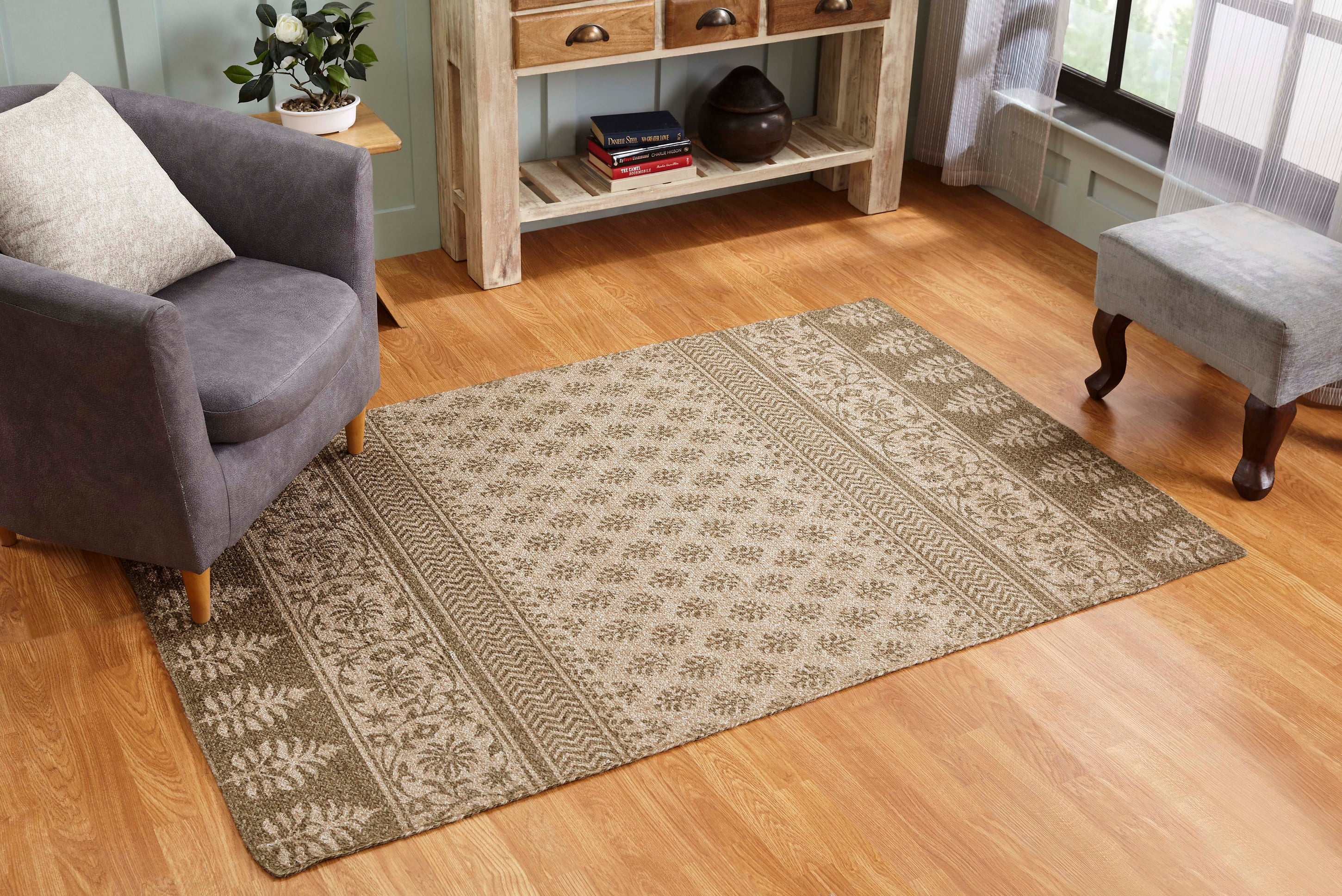 72x100 Area Rug Better Trends Majestic Collection Area Rug, 48