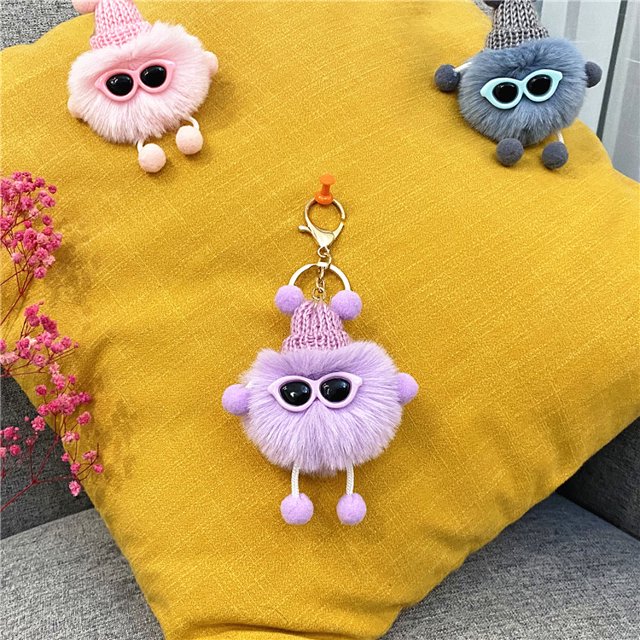 Llavero con forma de bola de carbón pequeña, bonito colgante de muñeco de bola de pelo con forma de bolsa de peluche de dibujos animados, accesorios para llavero de coche